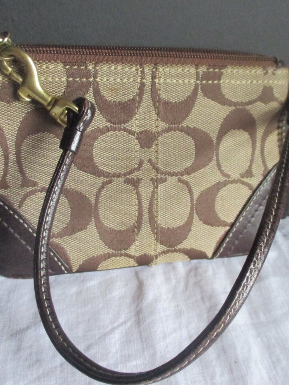 COACH WRISTLET/COIN MINI PURSE